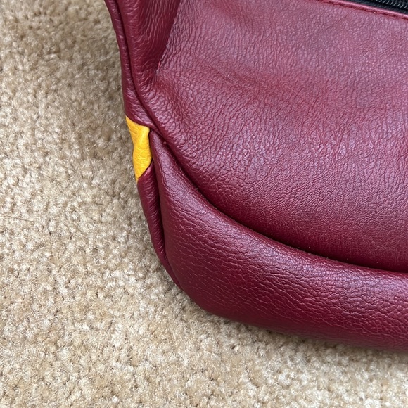 Loungefly Quidditch Uniform Ron Weasley Harry Potter Belt Hip Bag - Picture 8 of 9